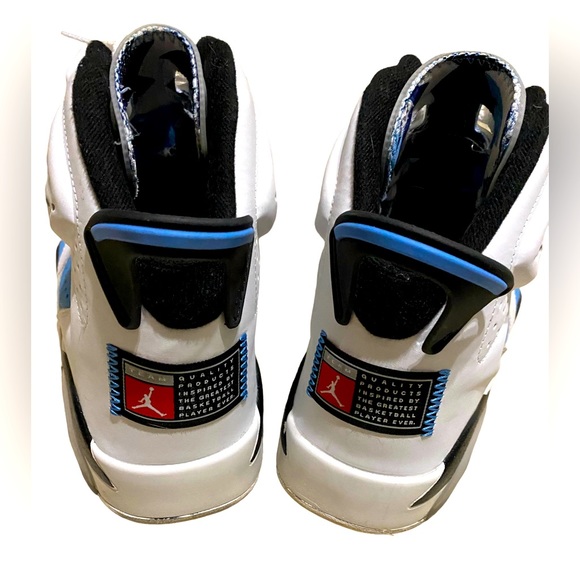 Sneakers - Picture 5 of 7